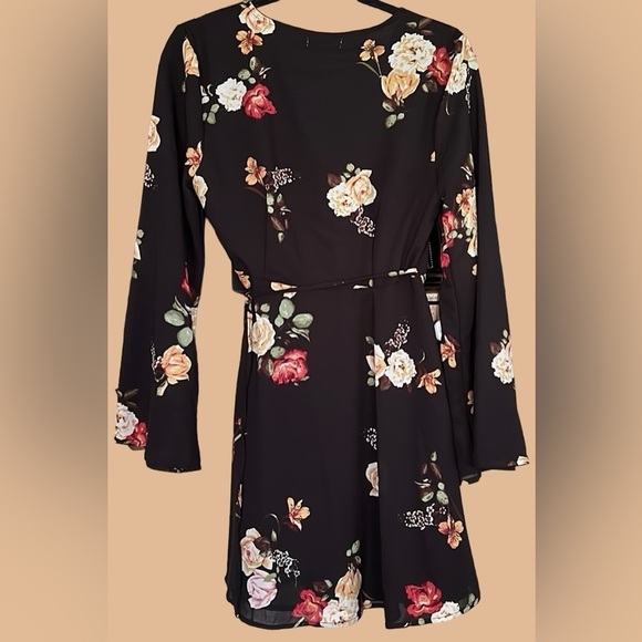 ALTAR’D STATE Black/Red/Gold/Green/Cream Floral Lined Wrap Dress, Small, GUC. - Picture 8 of 8